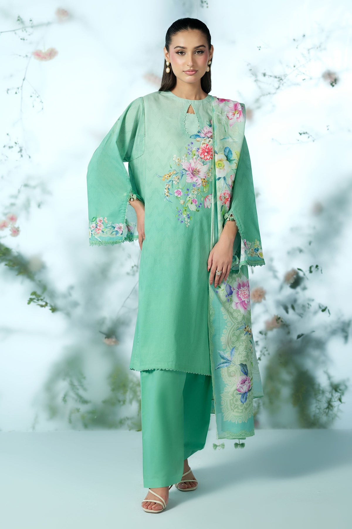 LAWN | PRINTED