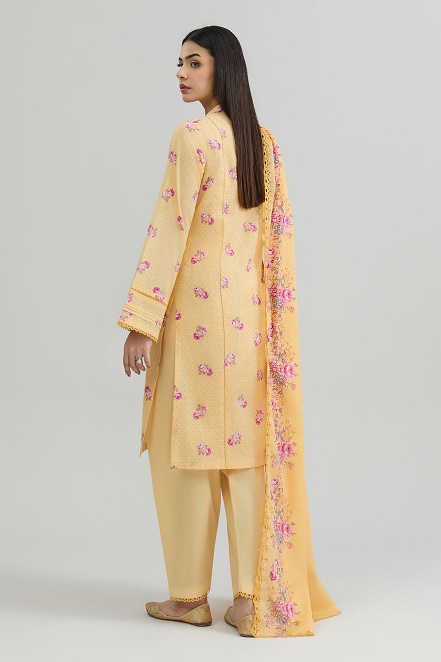 LAWN | EMBROIDERED - Pehnaawaa