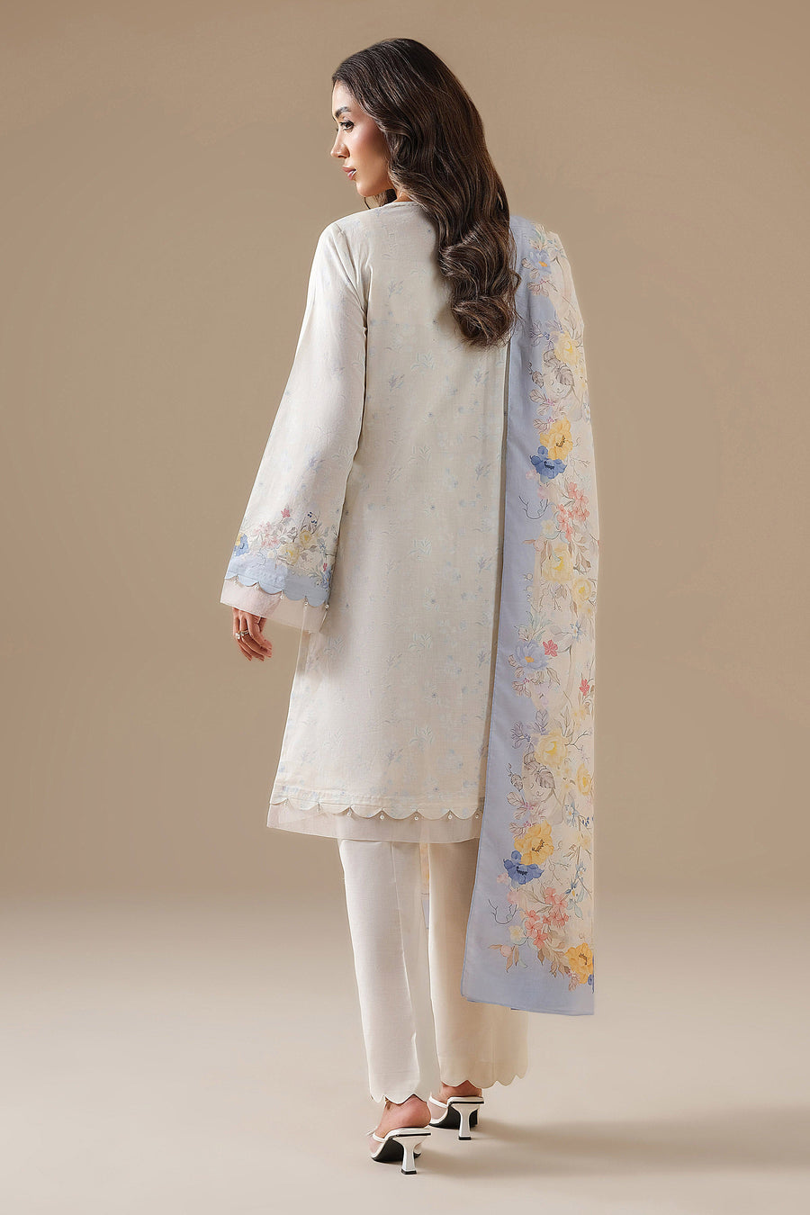 LAWN | EMBROIDERED - Pehnaawaa