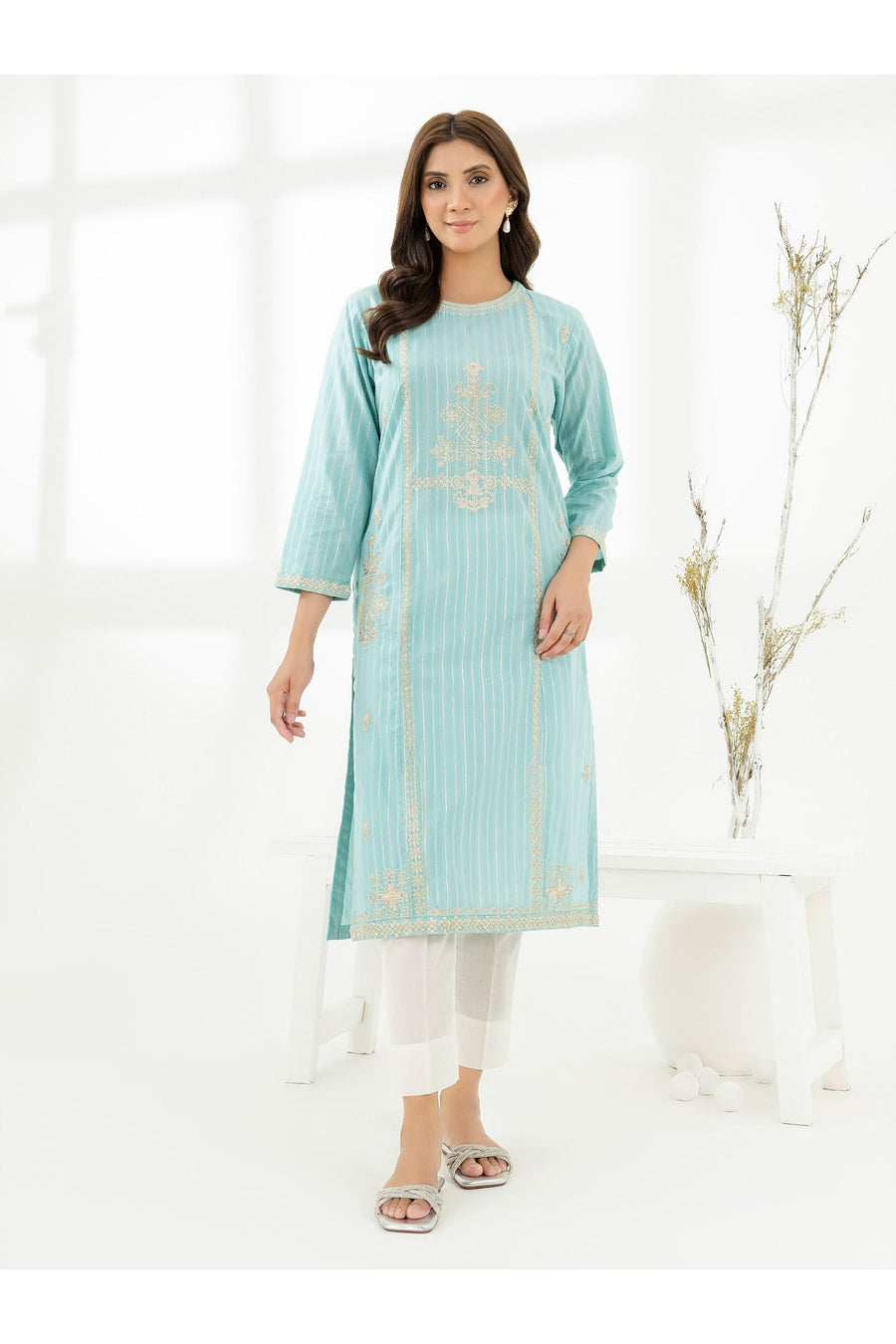 Embroidered Yarn-Dyed Casual Shirt