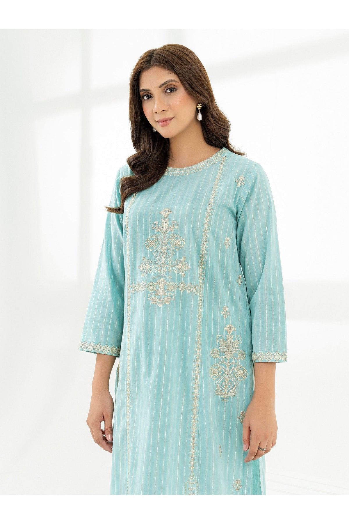 Embroidered Yarn-Dyed Casual Shirt