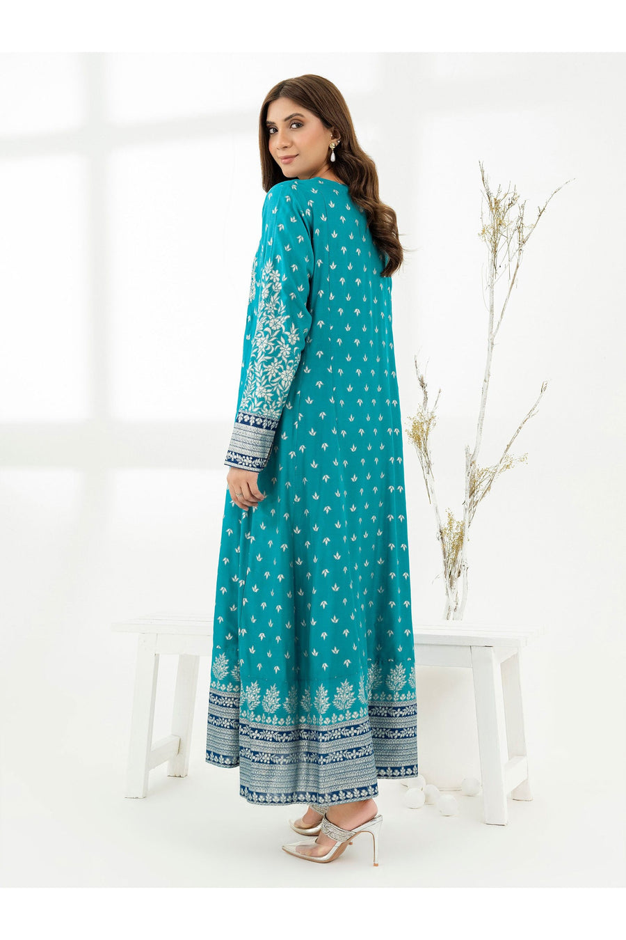Embroidered Lawn Pishwas for Effortless Style