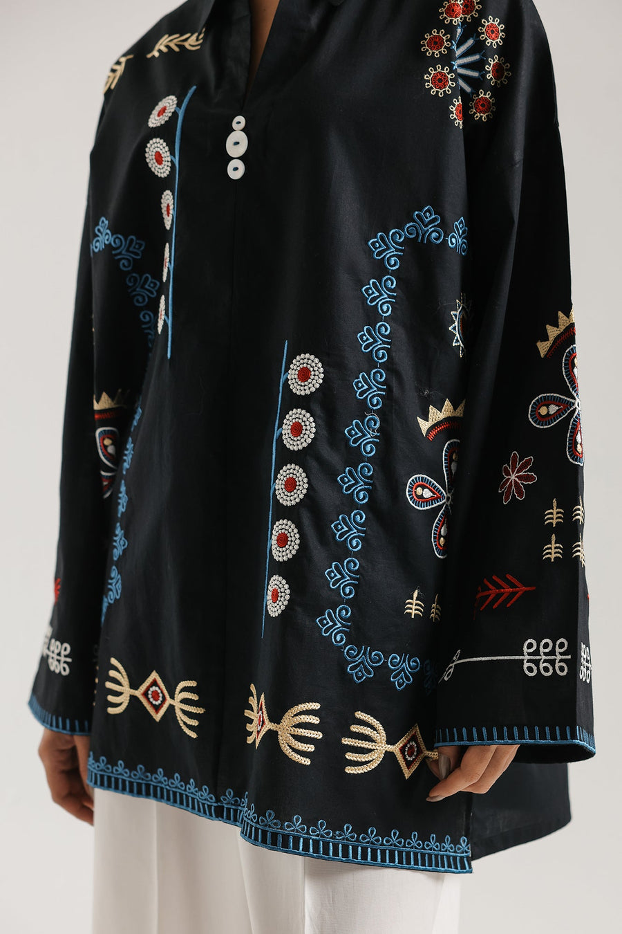 EMBROIDERED SHIRT (E7623/102/902) - Pehnaawaa