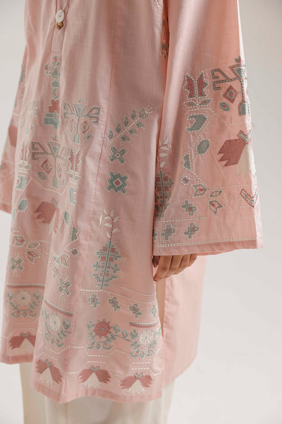 EMBROIDERED SHIRT (E9201/102/316) - Pehnaawaa