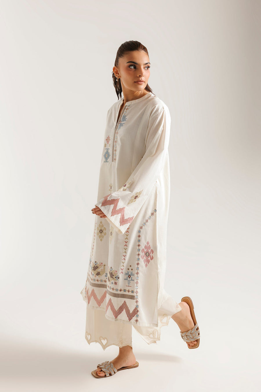 EMBROIDERED SHIRT (E9202/102/002) - Pehnaawaa