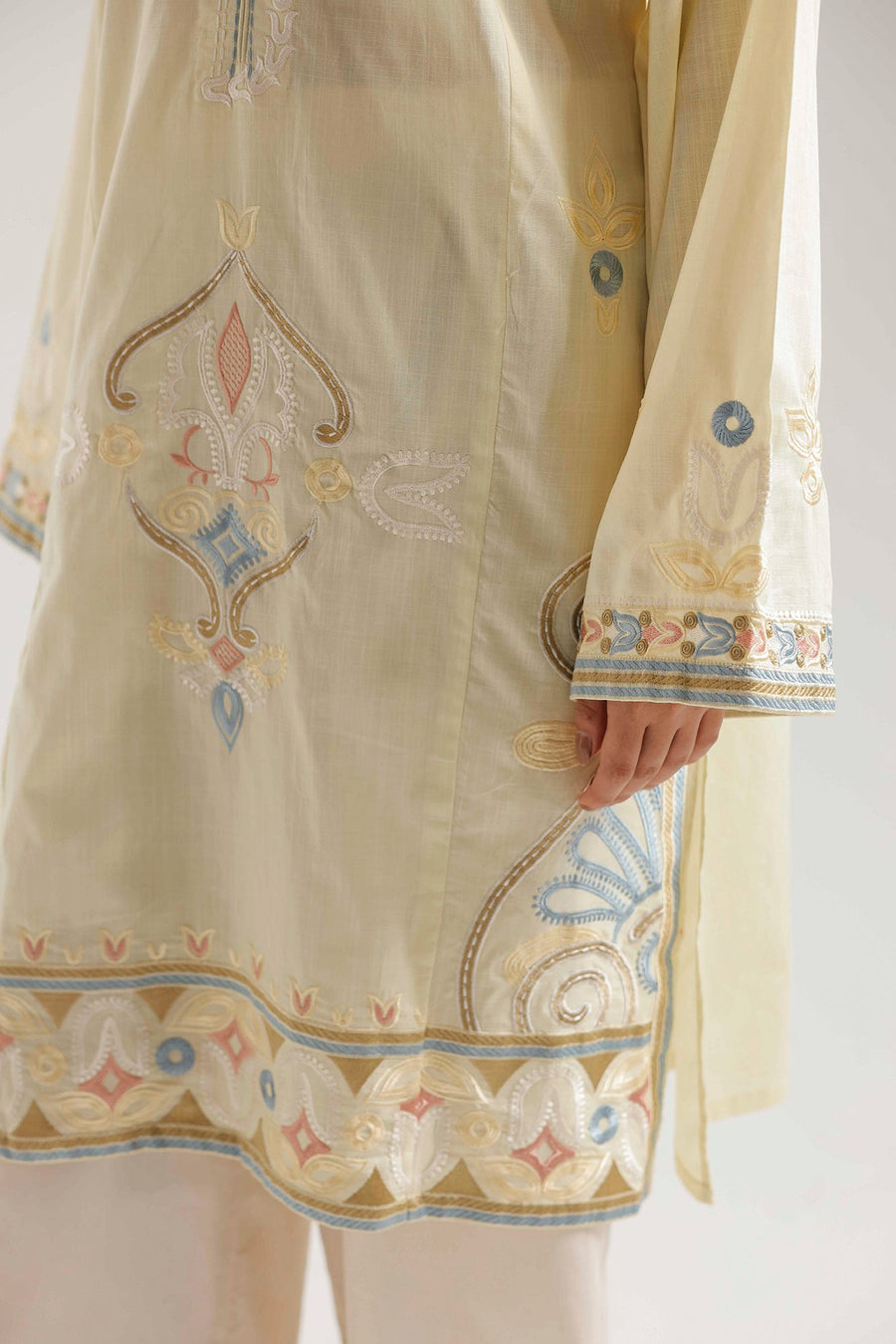 EMBROIDERED SHIRT (E9204/102/110) - Pehnaawaa