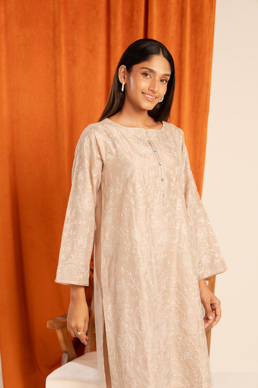 Ivory Cotton Silk 2-Piece Kurta | Resham Embroidery