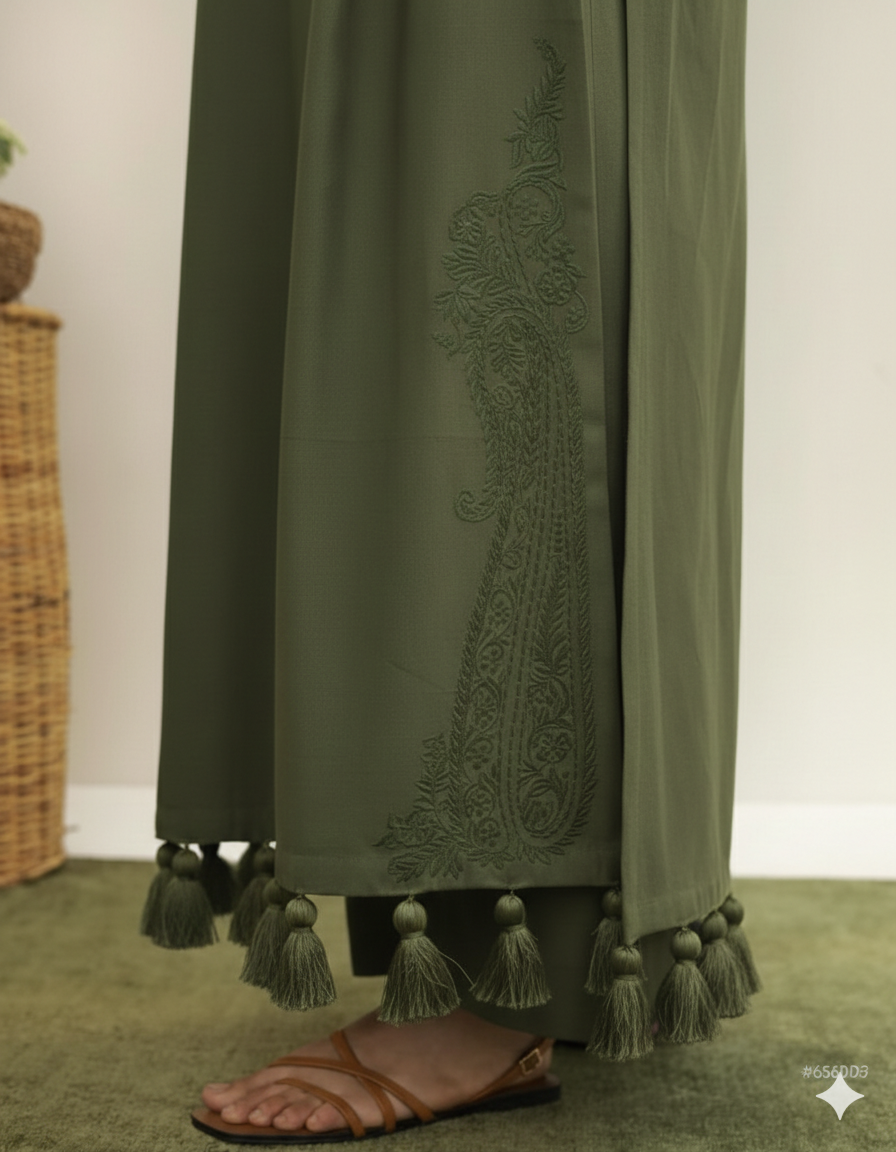 Olive Glow – 3-Piece Lawn Embroidered Suit