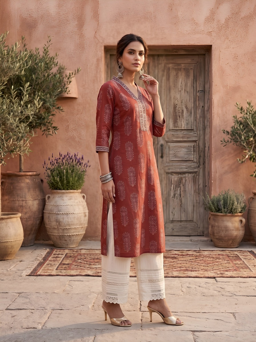 Printed Straight Kurta with Three Quarter Sleeves - Pehnaawaa
