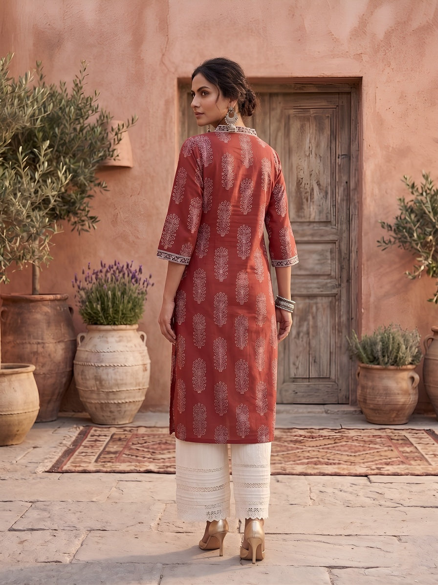 Printed Straight Kurta with Three Quarter Sleeves - Pehnaawaa
