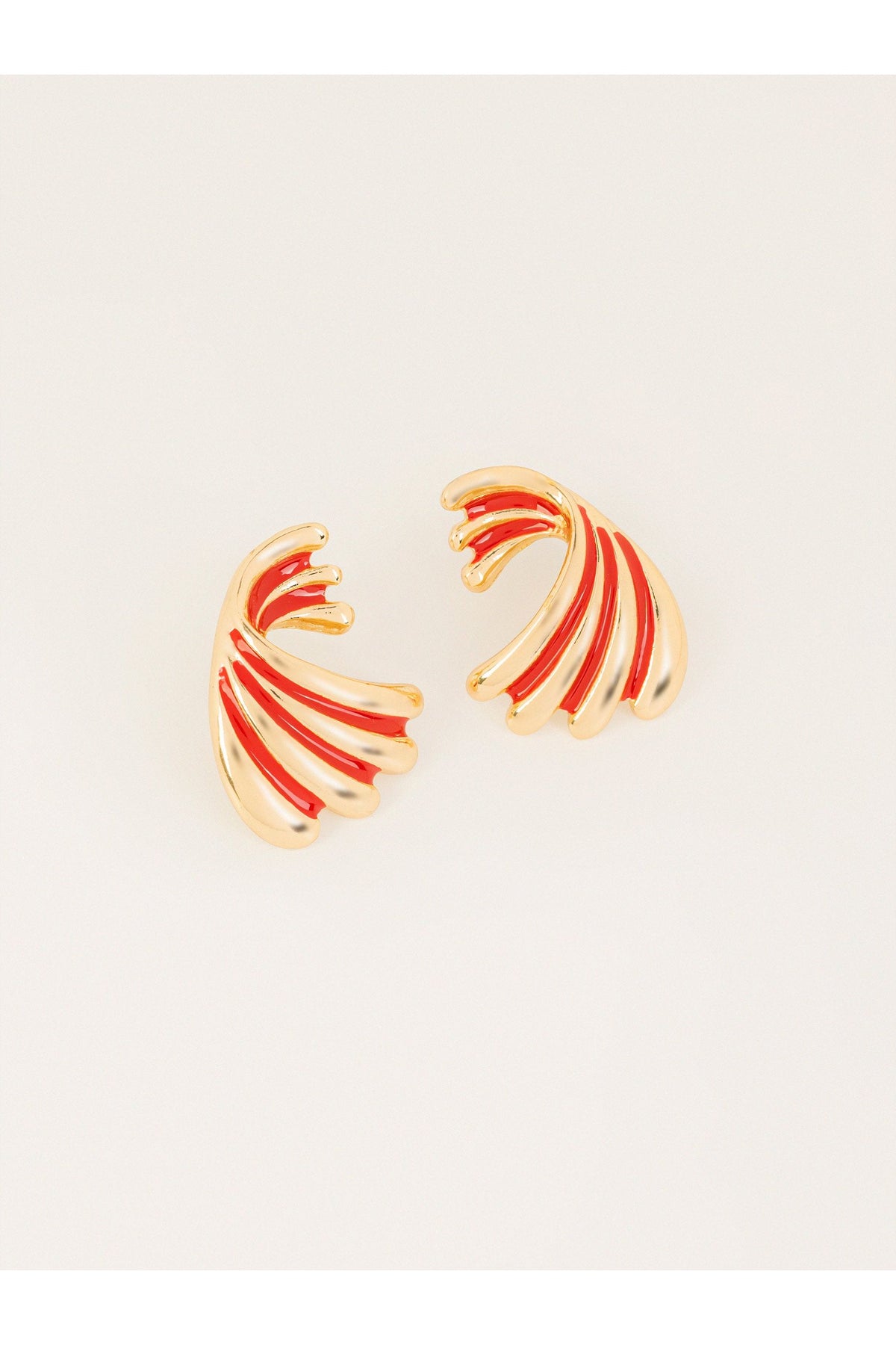 Coral Gold Wave Stud Earrings | Layered Arch Design