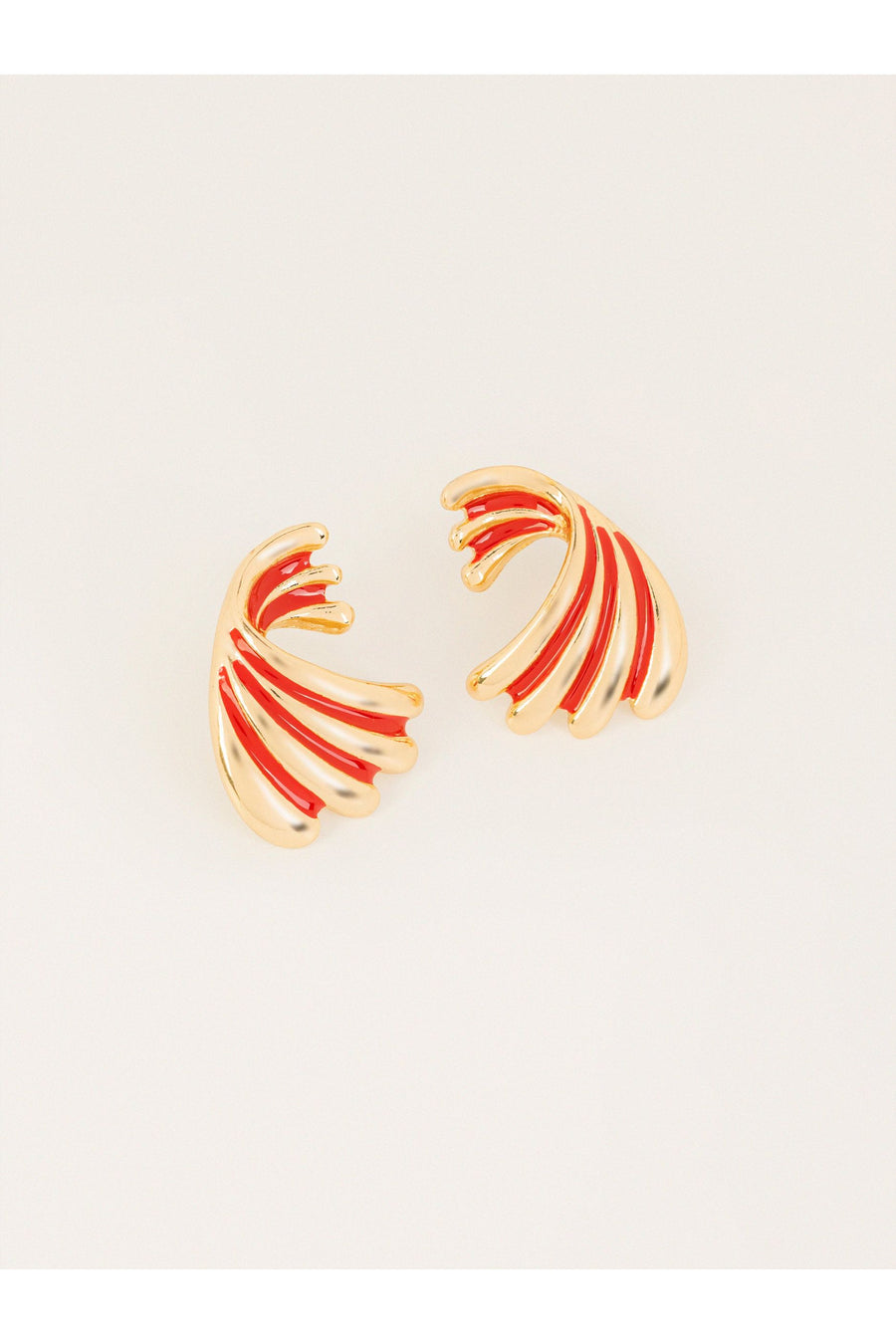 All Season Wave Stud Earrings in Silver