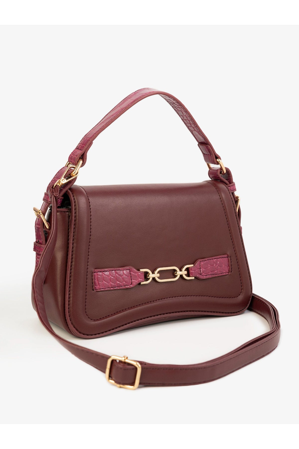 Timeless Chic: All-Season Elegant Handbag