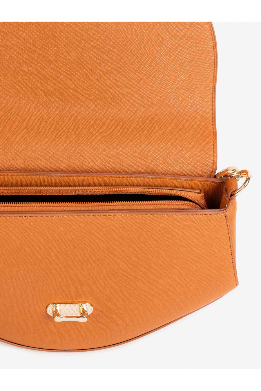 Luxurious Saddle Handbag For Everyday Style And Glam