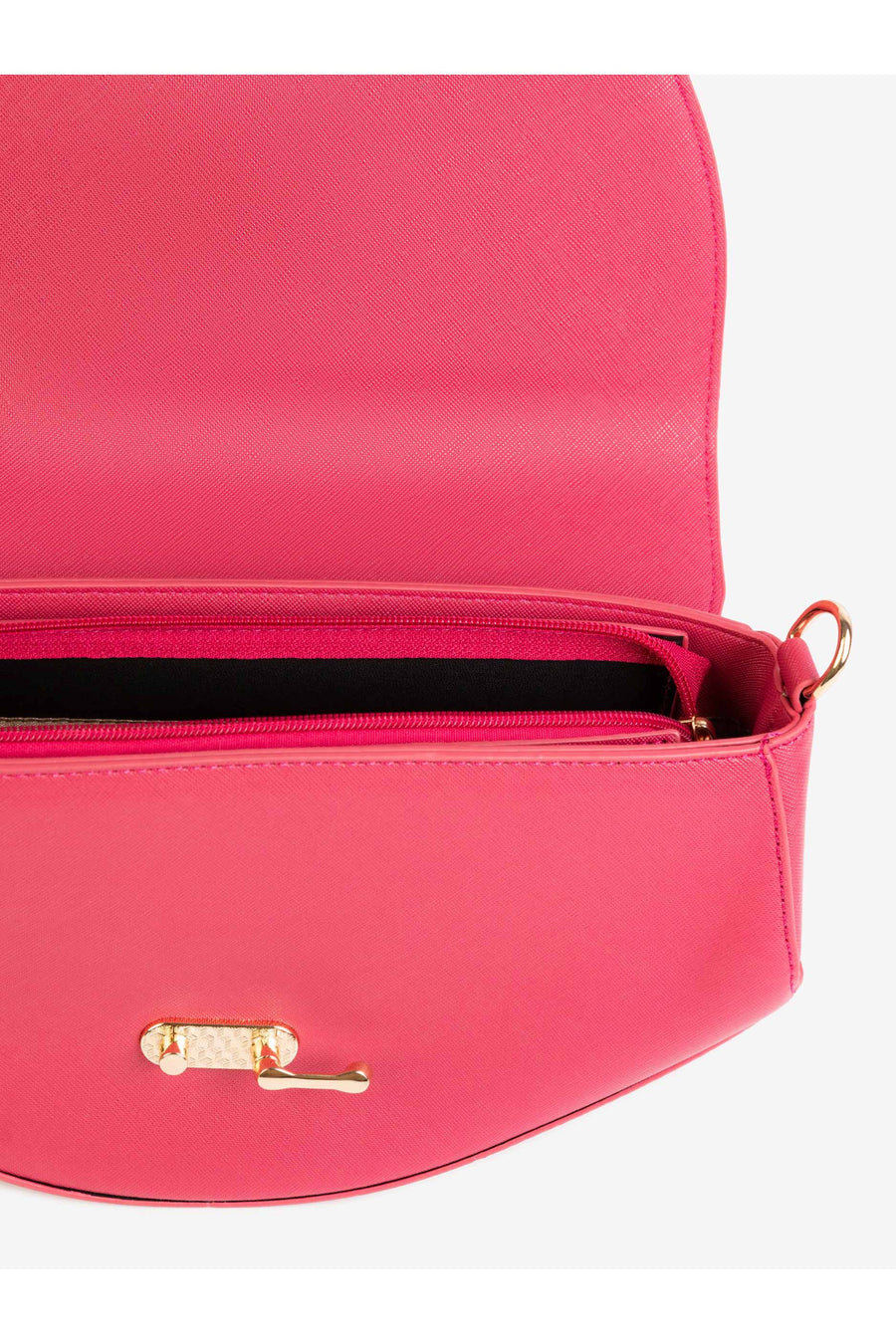 Chic All Season Saddle Handbag For Everyday Elegance