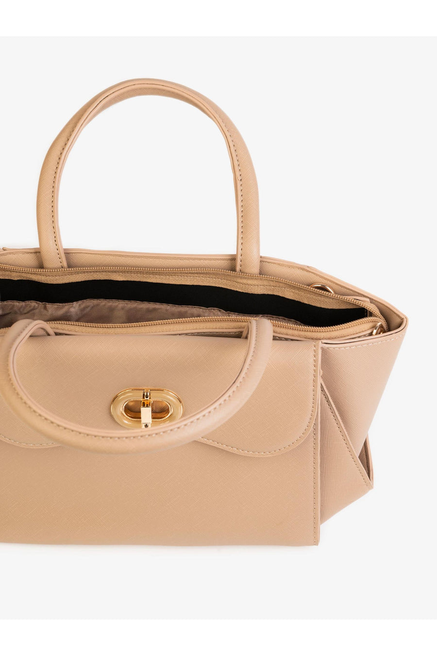 Chic Flap Handbag For Stylish Everyday Use And Timeless Elegance