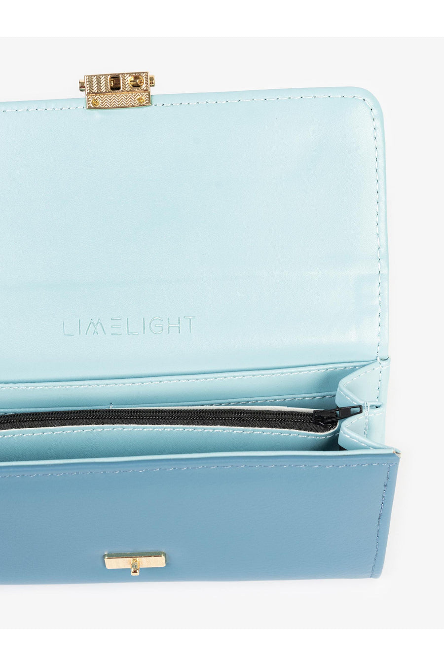 Elegant Slim Wallet for All Season Use