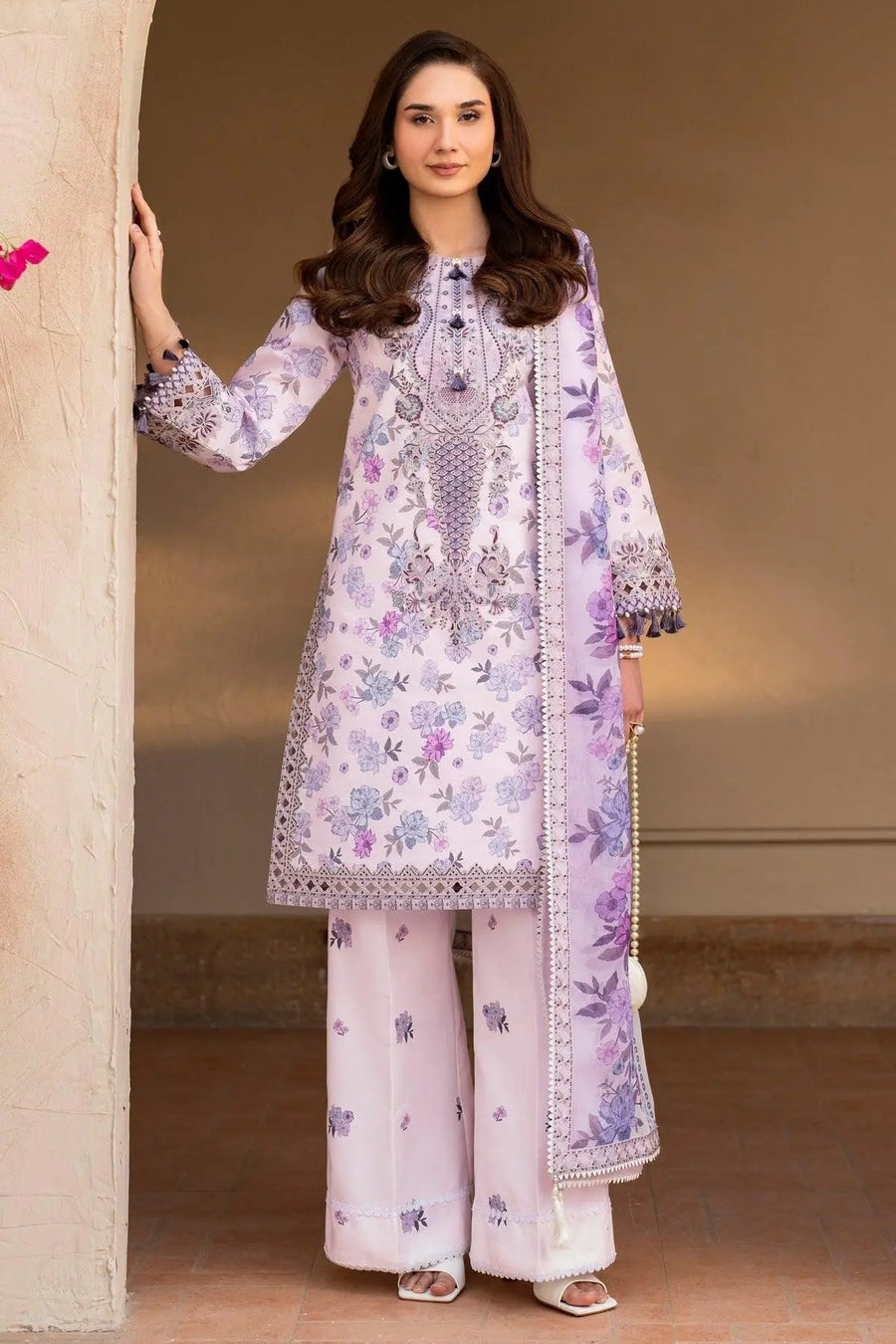 Lavender Dream – Embroidered Floral Printed Lawn 3-Piece Festive Suit - Pehnaawaa