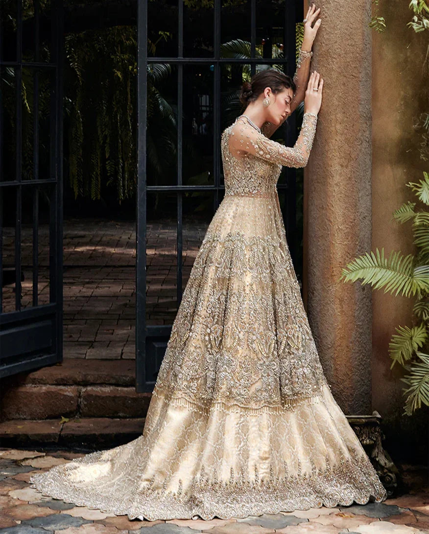 Gold Net Inara Signature Bridals '23 | Women | Zardozi 107C MBRIN230107C - Pehnaawaa
