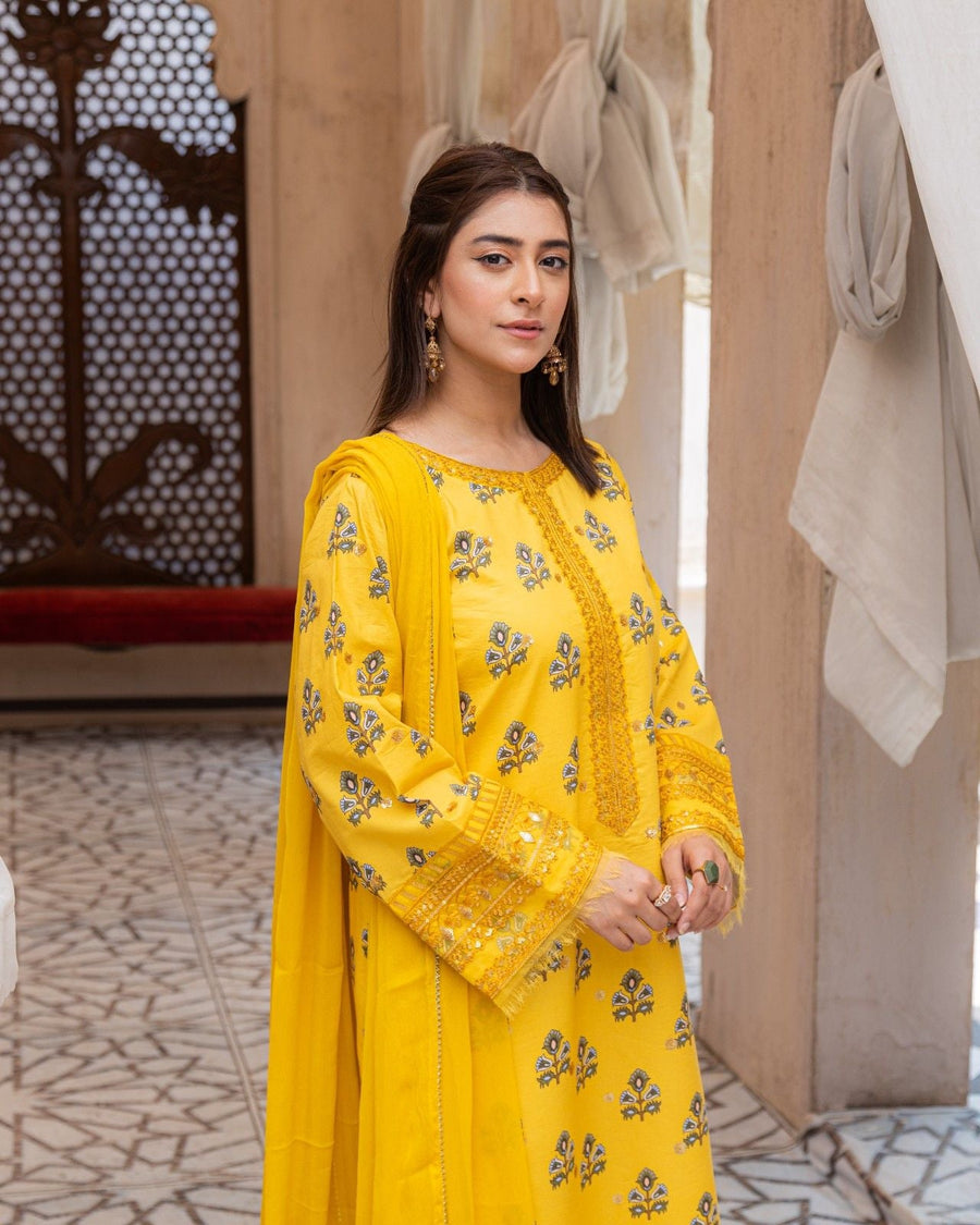 Marigold Flora – Stylish Summer Suit for Women
