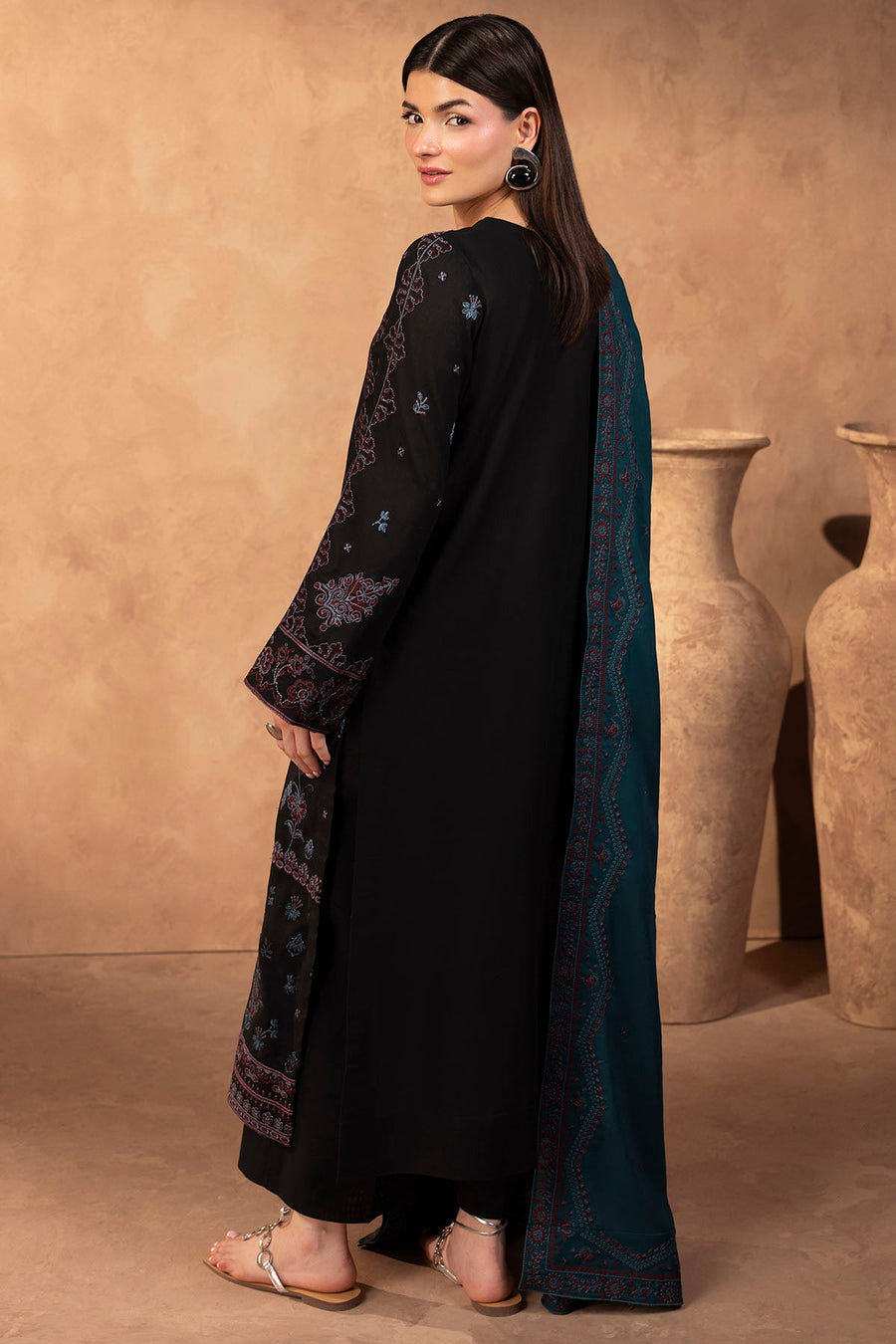 Sierra Embroidered Khaddar 3-Piece Winter Suit | 5680