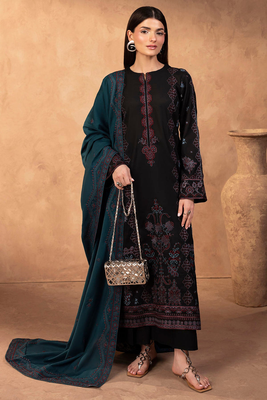 Sierra Embroidered Khaddar 3-Piece Winter Suit | 5680