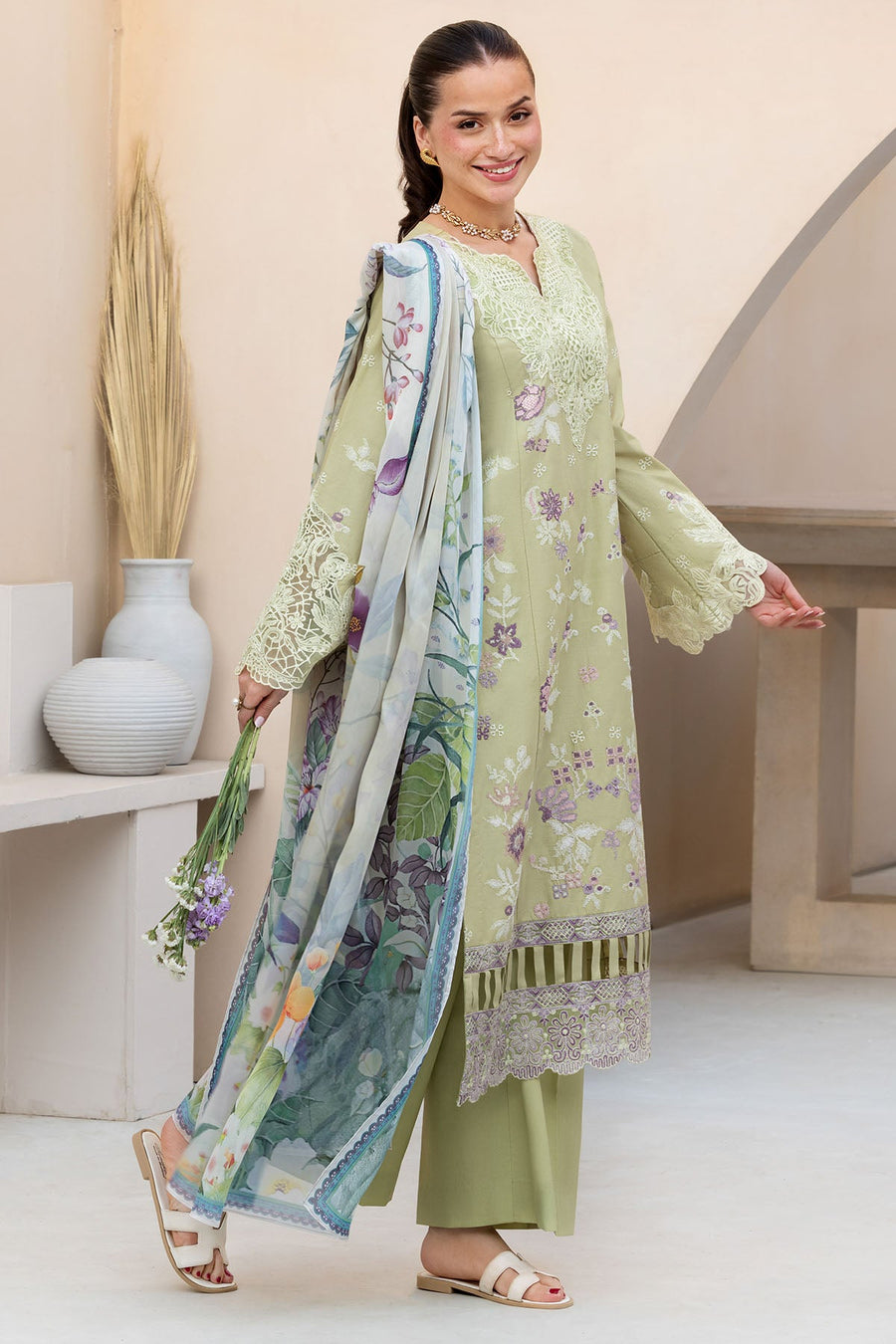 6064-ALEXANDRIN EMBROIDERED LAWN STITCHED