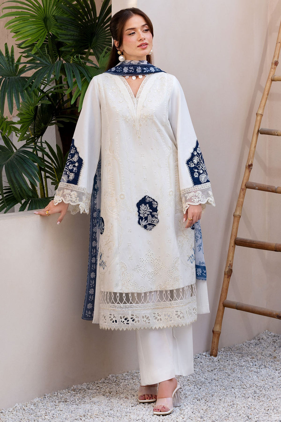 6070-MTNA EMBROIDERED LAWN STITCHED