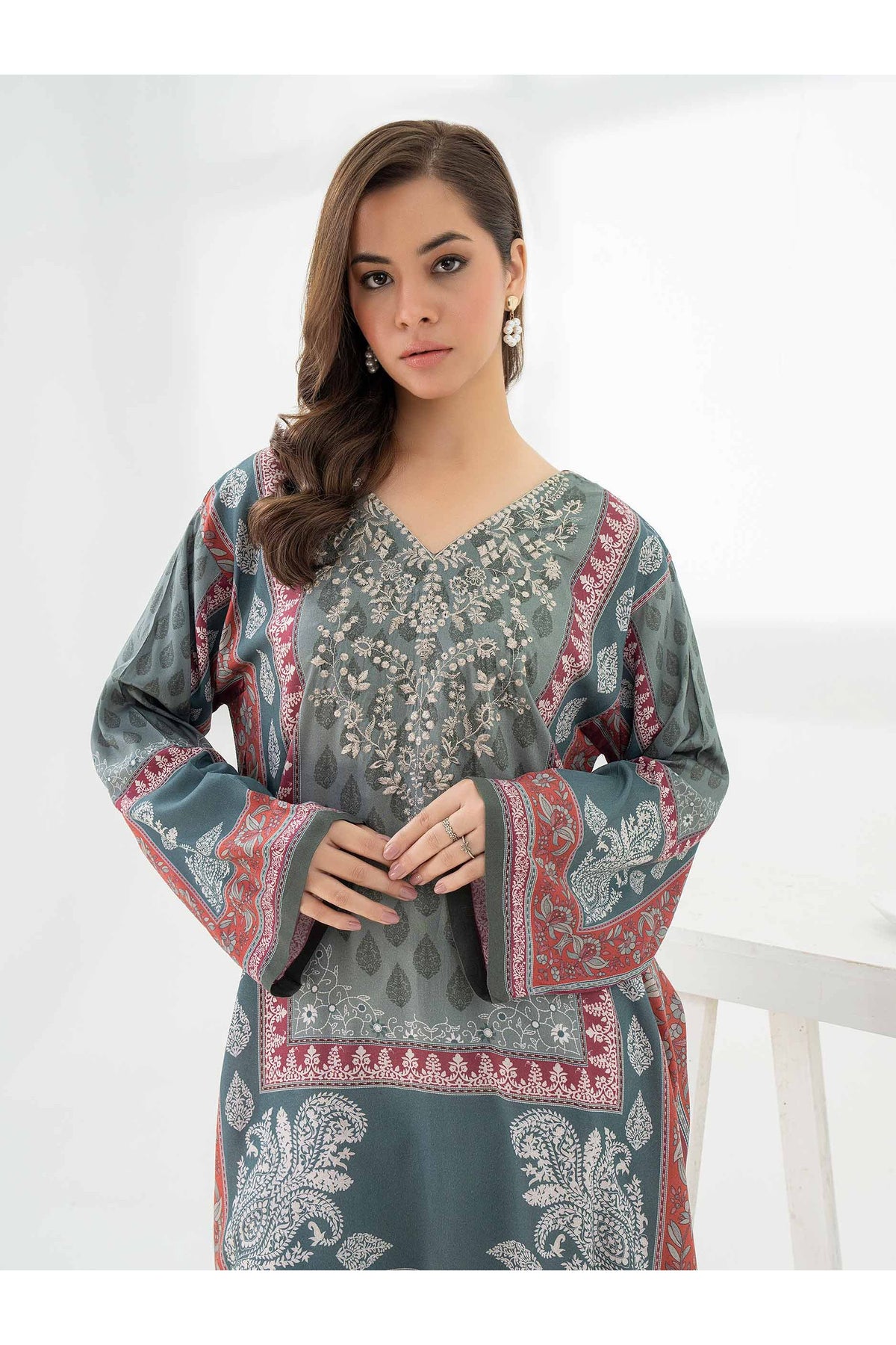 Embroidered Viscose Shirt for Everyday Style