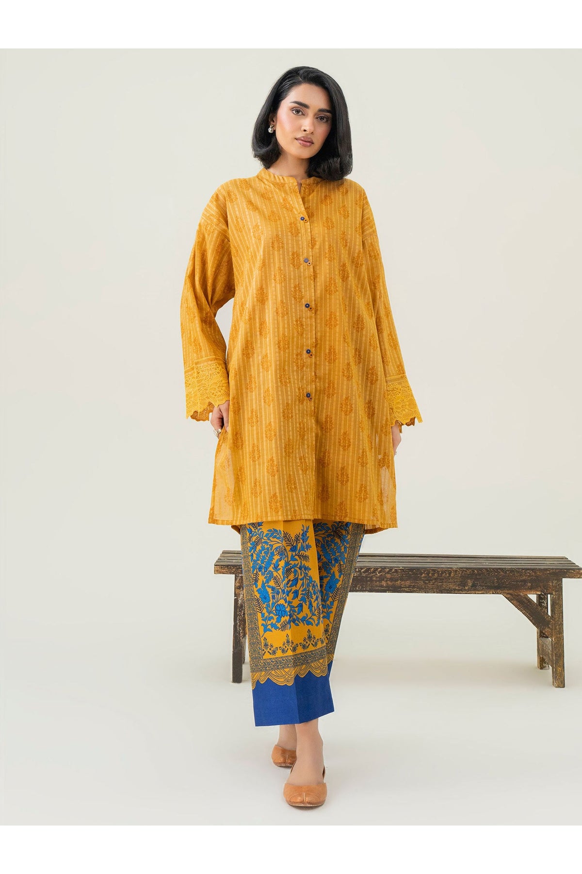 Embroidered 2 Piece Lawn Suit for Comfort