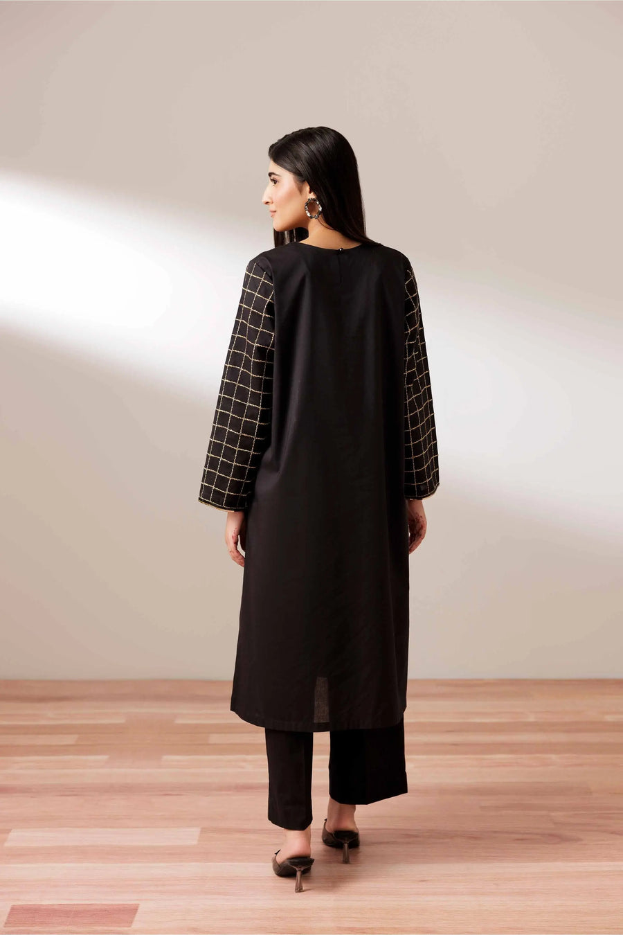 Chic Embroidered 2-Piece Suit Set for You