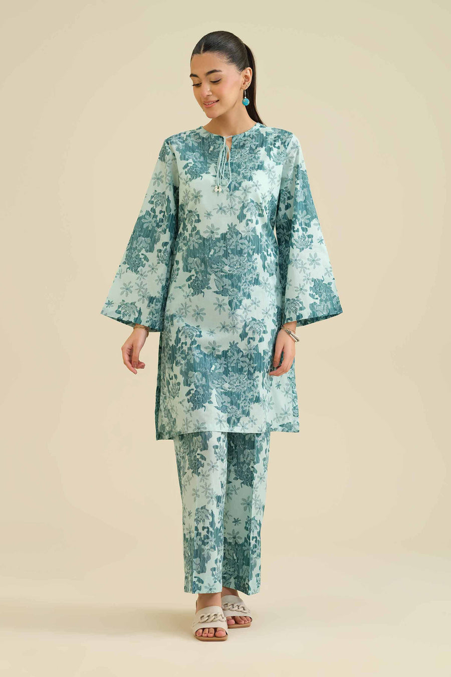 Chic 2 Piece Printed Suit for Effortless Everyday Style