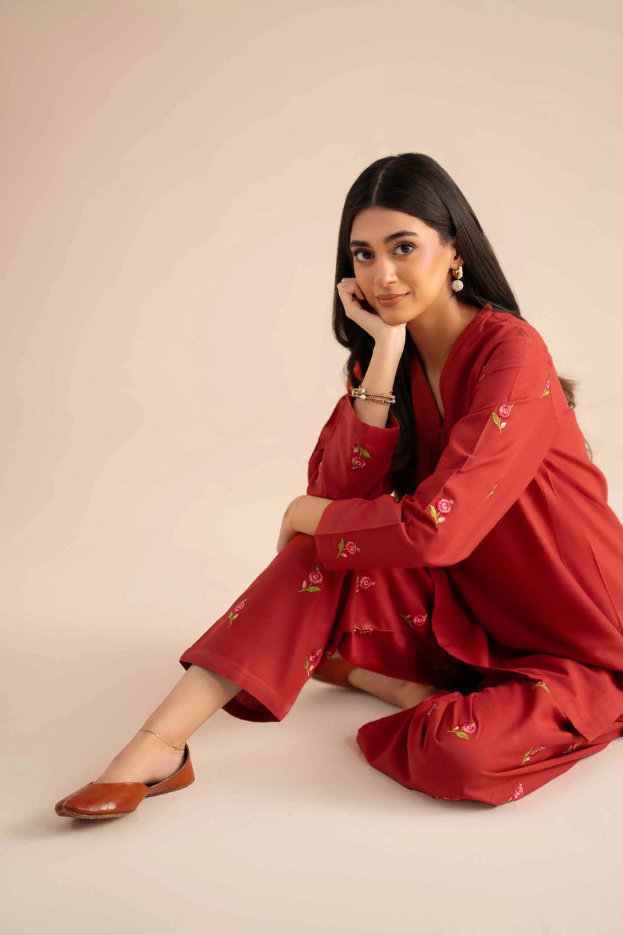 Chic Embroidered 2-Piece Suit Set for You