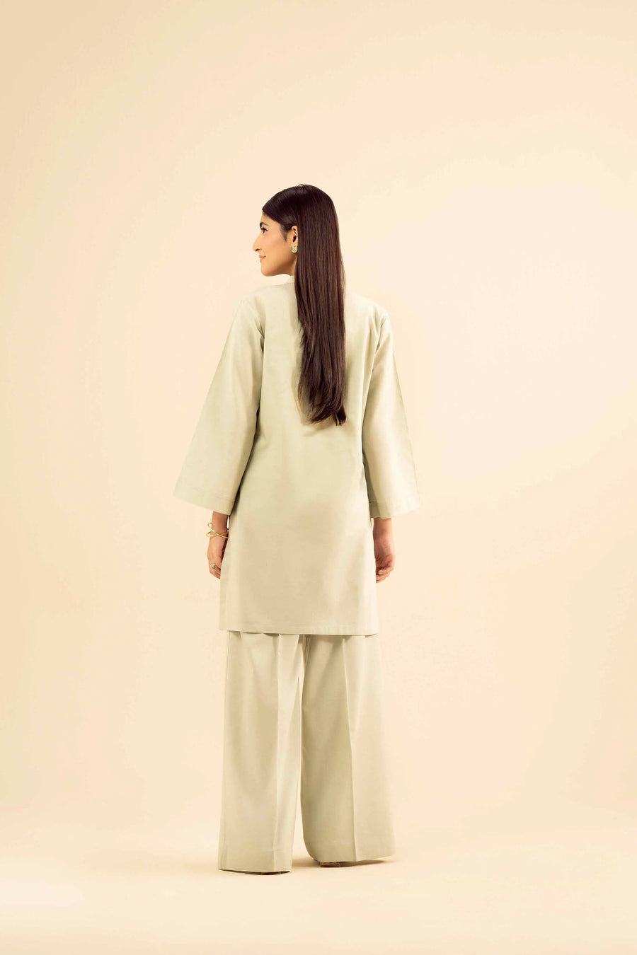 Chic 2-Piece Basic Suit for Effortless Everyday Style