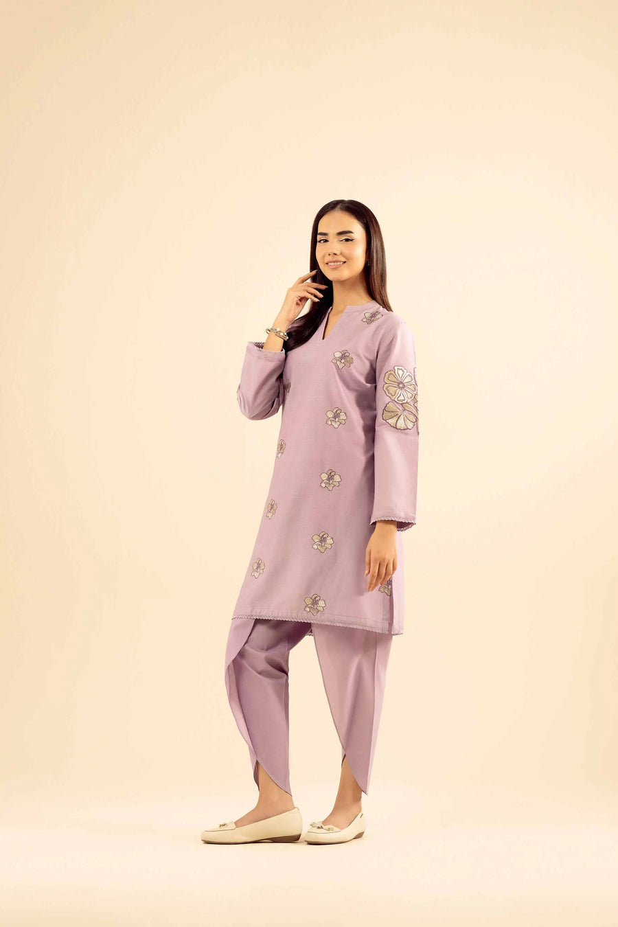 Stylish 2 Piece Embroidered Suit for Effortless Everyday Wear