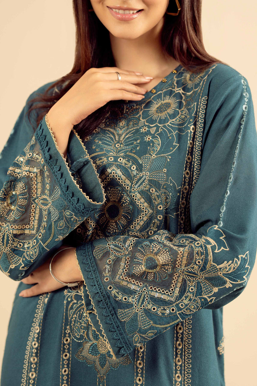 Stylish 2 Piece Embroidered Suit for Effortless Chic Looks