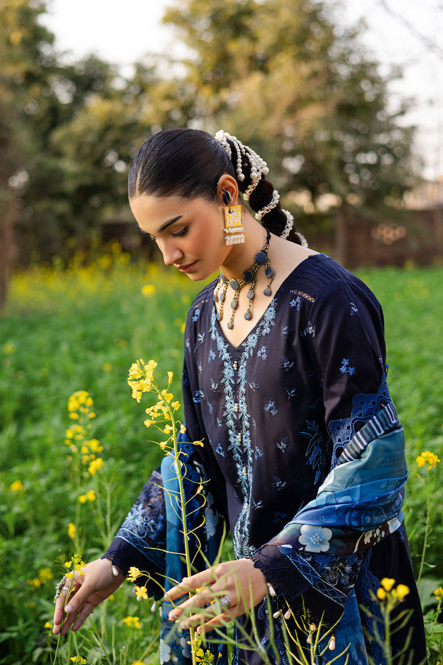 Midnight Sapphire Embroidered Lawn 3-Piece Suit with Digital Printed Silk Dupatta - Pehnaawaa