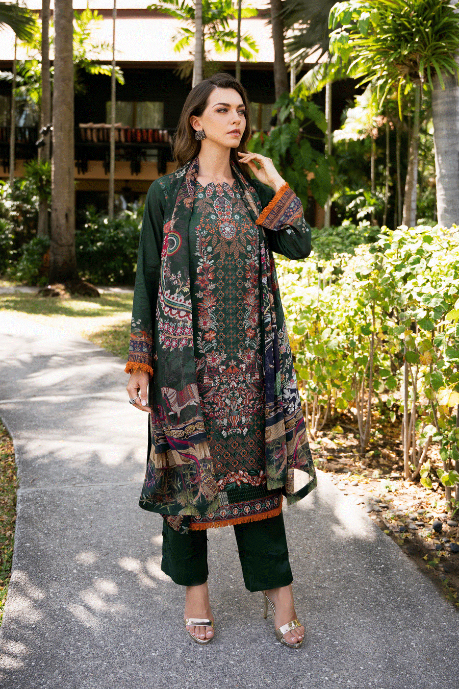 Emerald Heritage Embroidered Lawn 3-Piece Suit with Printed Chiffon Dupatta - Pehnaawaa