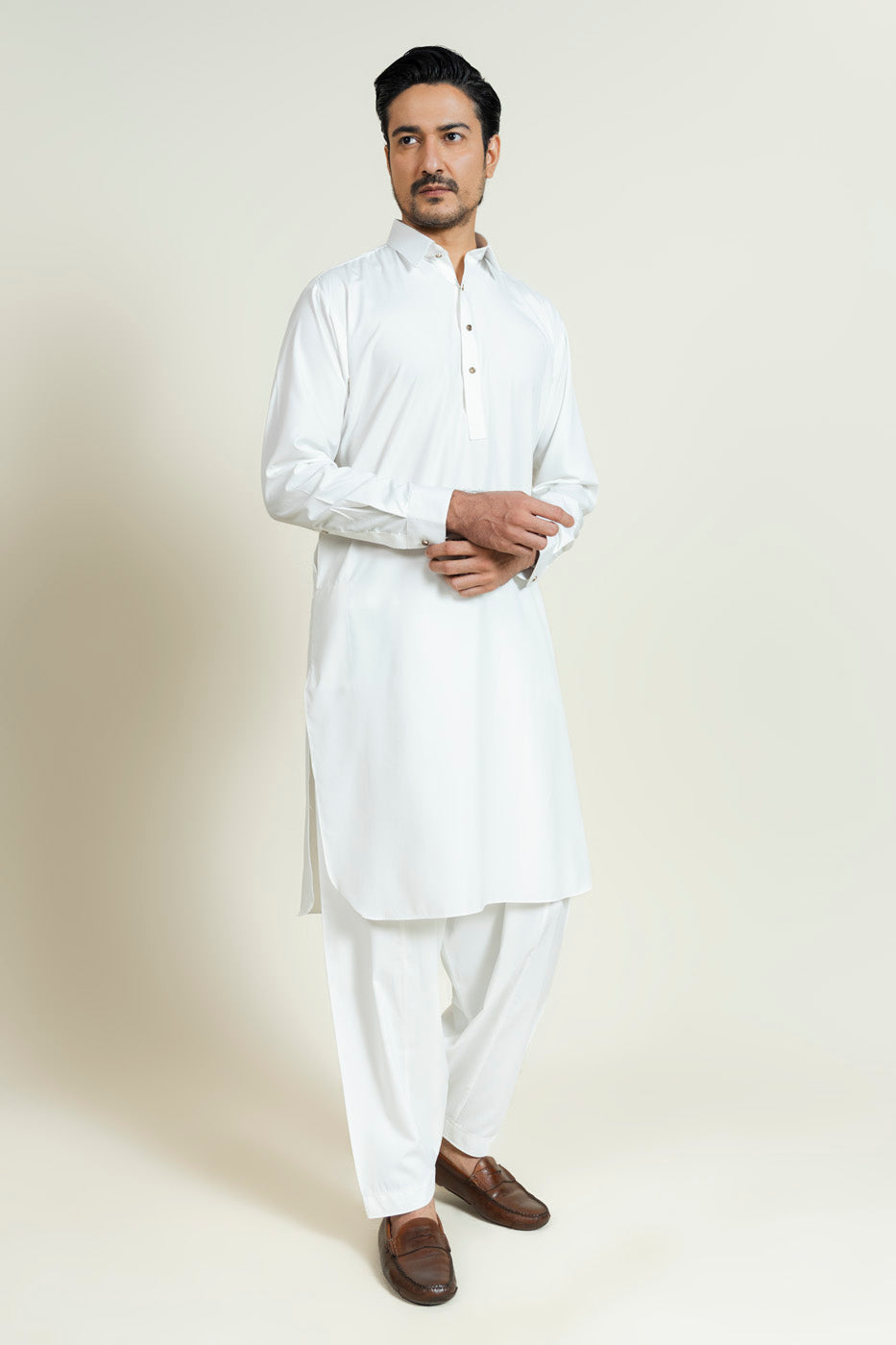 Off-White Cotton 2-Piece Kurta Set | Classic Collar