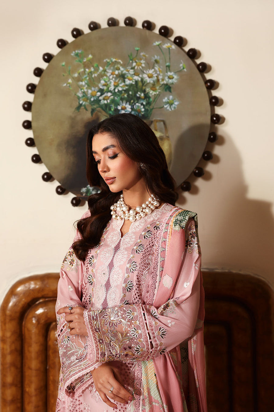 Blush Pearl Embroidered Lawn 3-Piece Suit with Digital Printed Silk Dupatt - Pehnaawaa