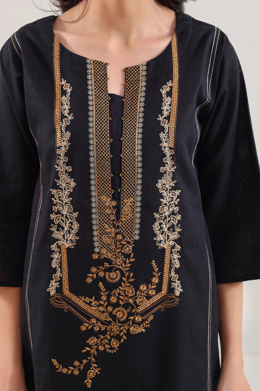 Solid Embroidered Khaddar Stitched 2 Piece (Shirt/Trouser) - Pehnaawaa