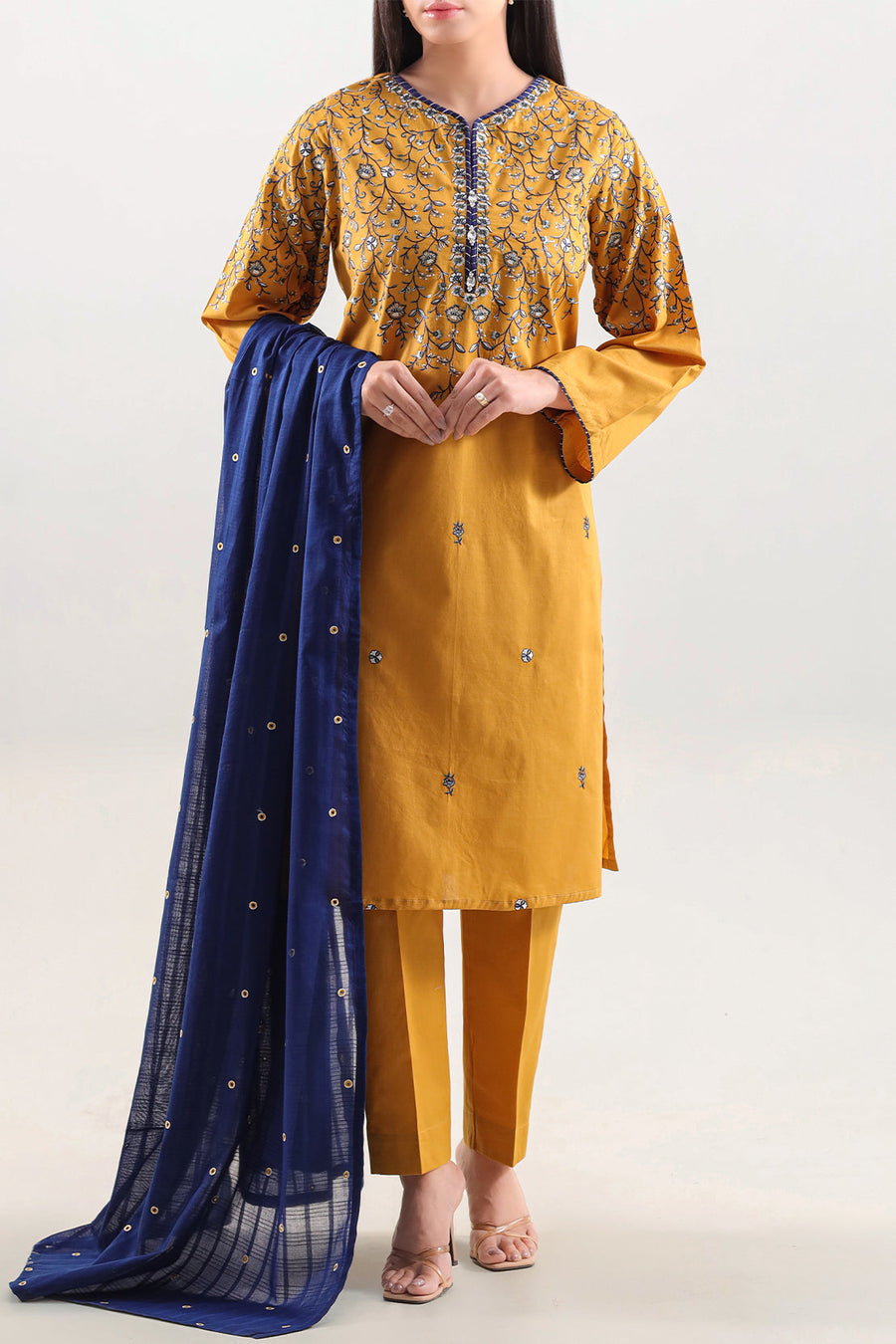 Solid Embroidered Cambric Stitched 3 Piece - Pehnaawaa