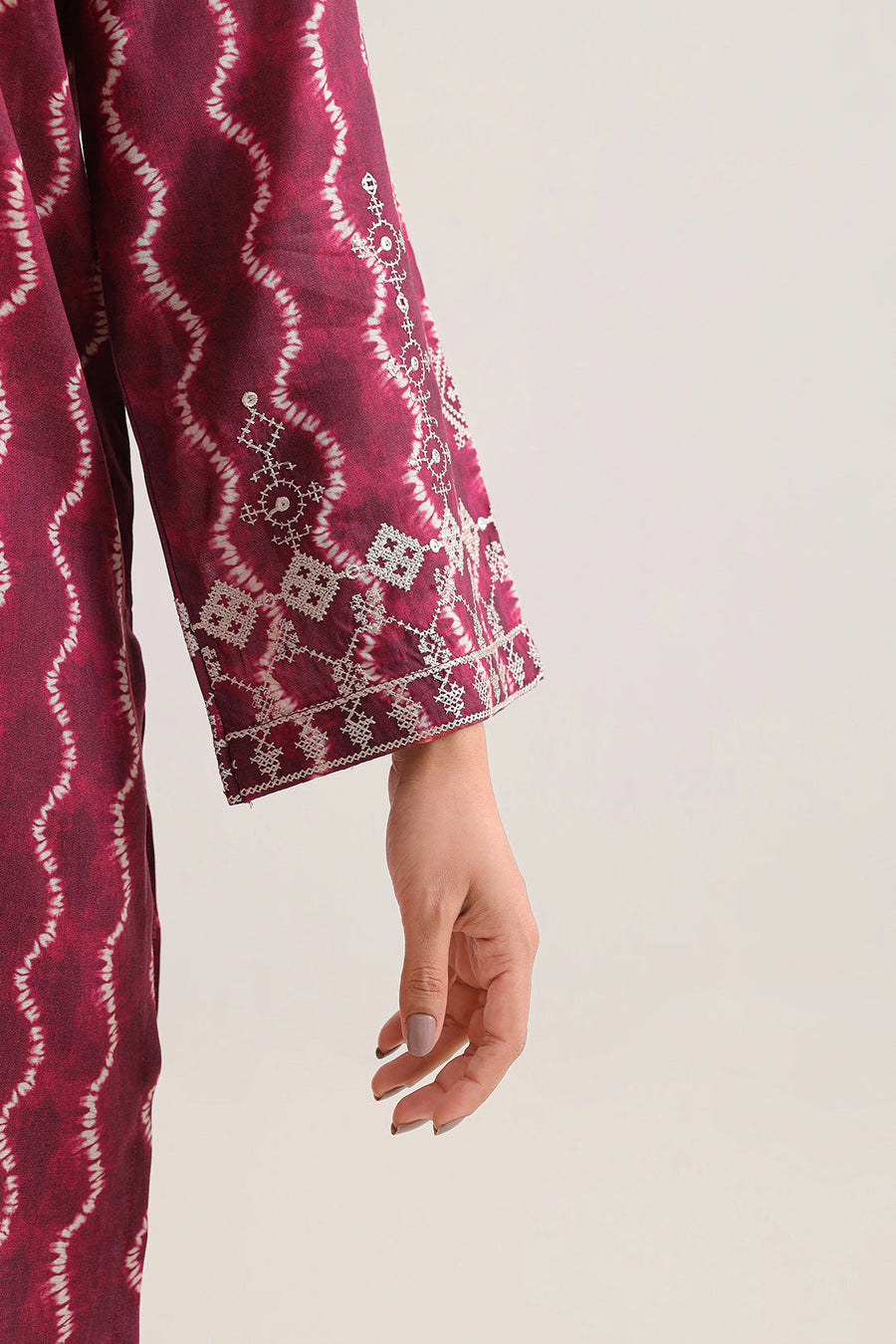 Printed Embroidered Arabic Lawn Stitched 2 Piece (Shirt/Trouser)