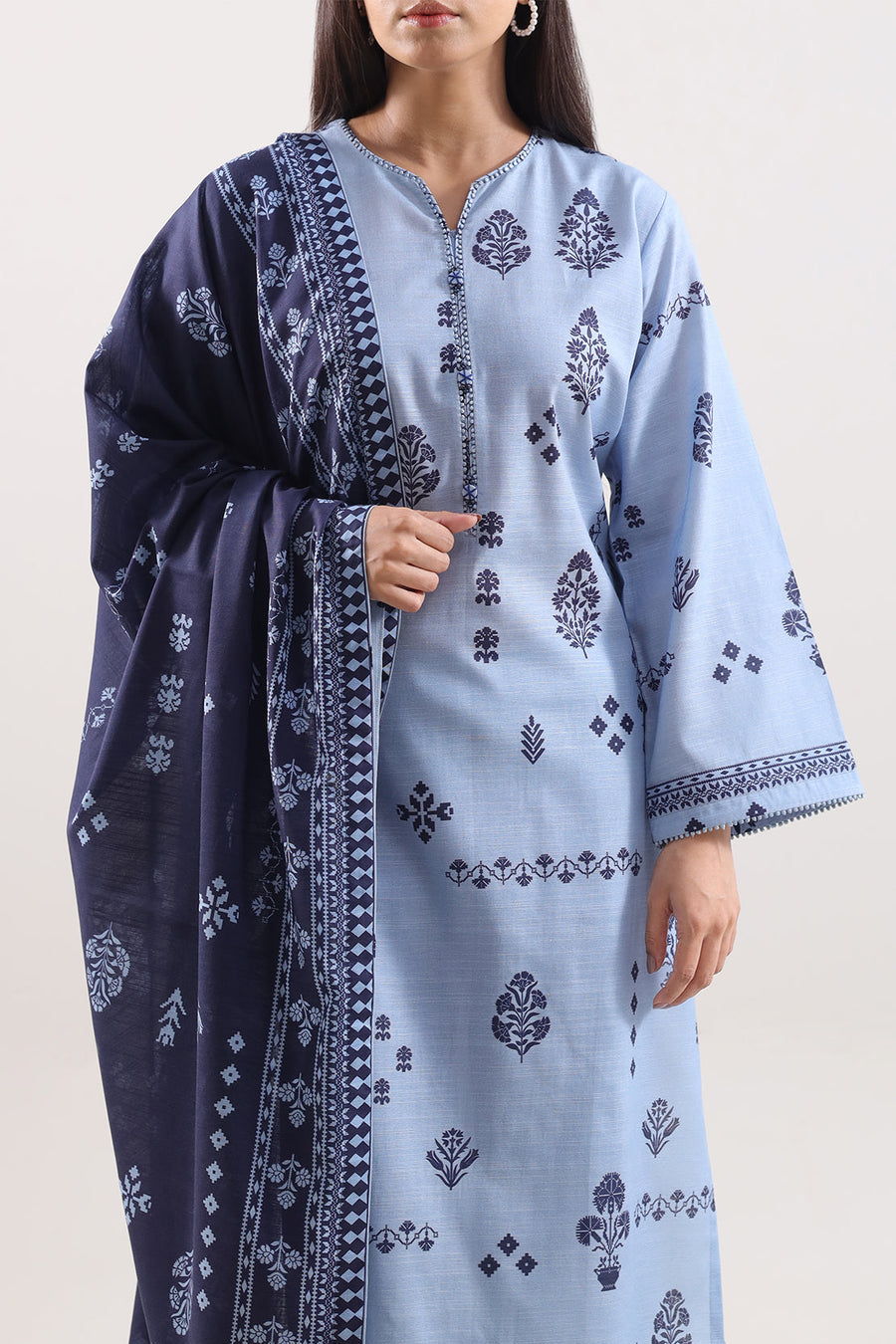 Printed Khaddar Stitched 3 Piece - Pehnaawaa