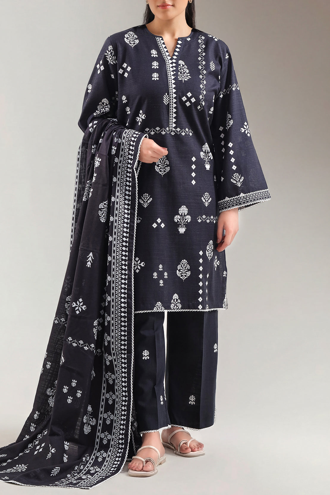 Printed Khaddar Stitched 2 Piece Shirt/Dupatta
