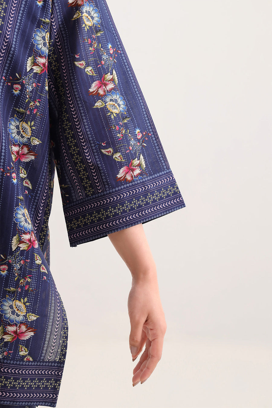 Printed Lawn Stitched Shirt - Pehnaawaa