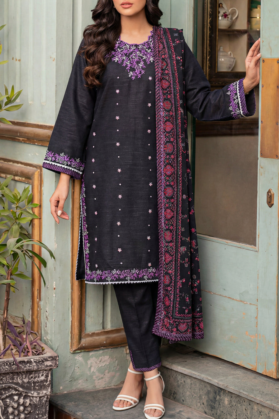 Solid Embroidered Khaddar Stitched 3 Piece - Pehnaawaa