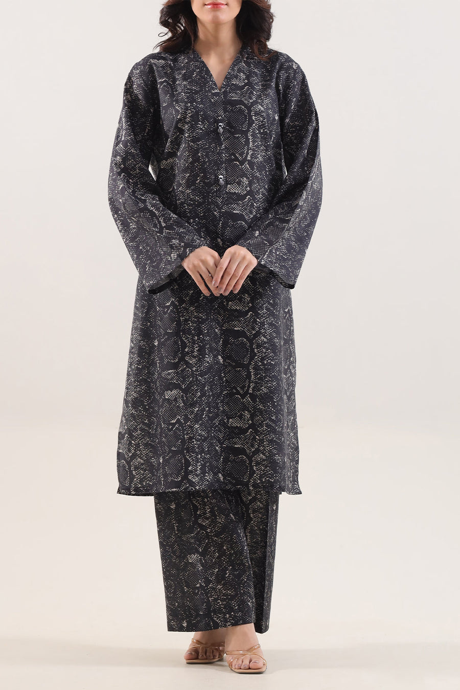 Printed Khaddar Stitched 2 Piece (Shirt/Trouser) - Pehnaawaa