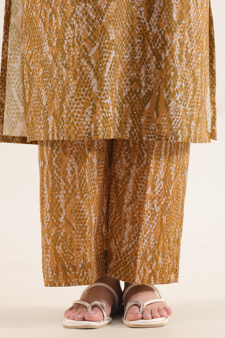 Mustard Khaddar Printed | Stitched - Pehnaawaa