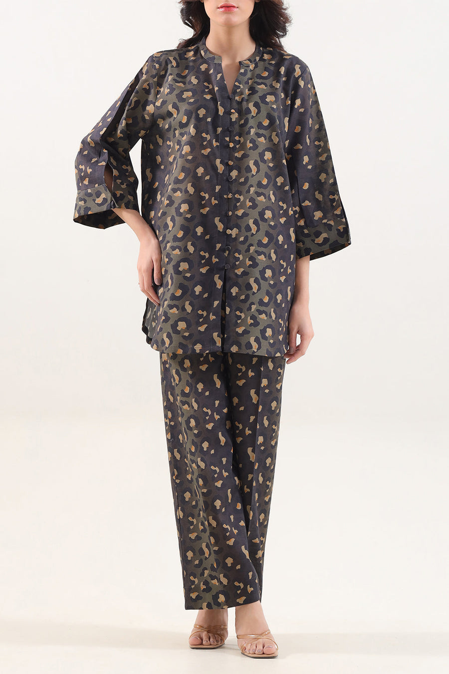 Printed Khaddar Stitched 2 Piece (Shirt/Trouser) - Pehnaawaa